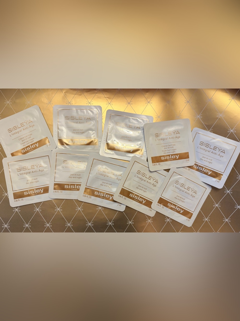 10 sisleya l'integral anti-age day and night cream packets